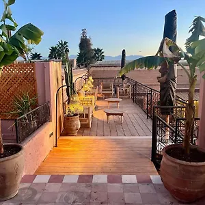 2* Pensión Ecila